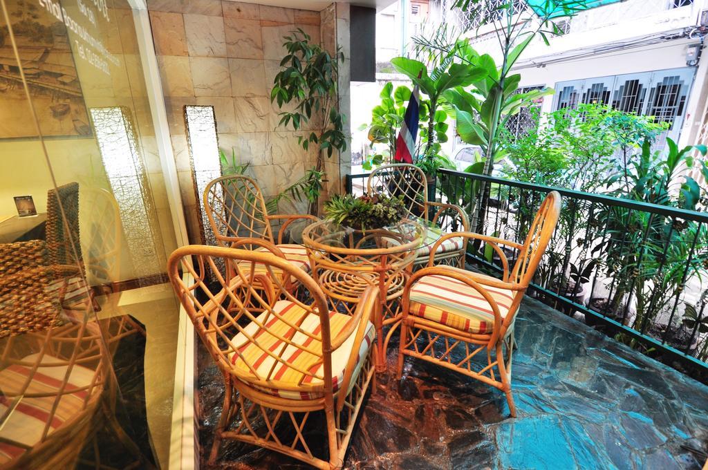 Hotel Baan Sukhumvit Soi 18 Bangkok Exterior foto